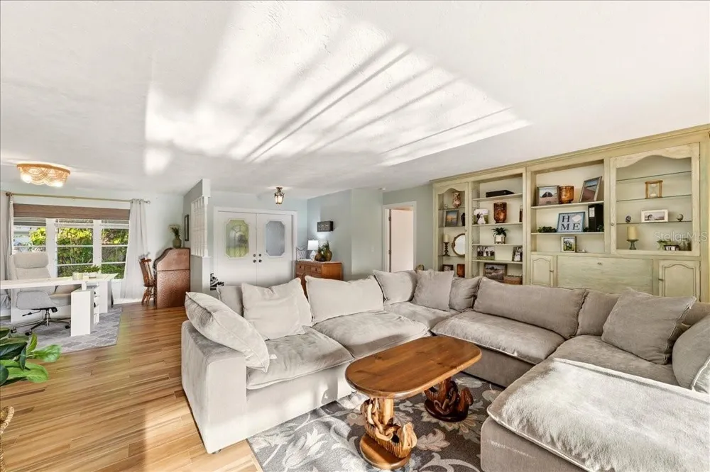 413 SIGNORELLI DRIVE Nokomis, FL 34275