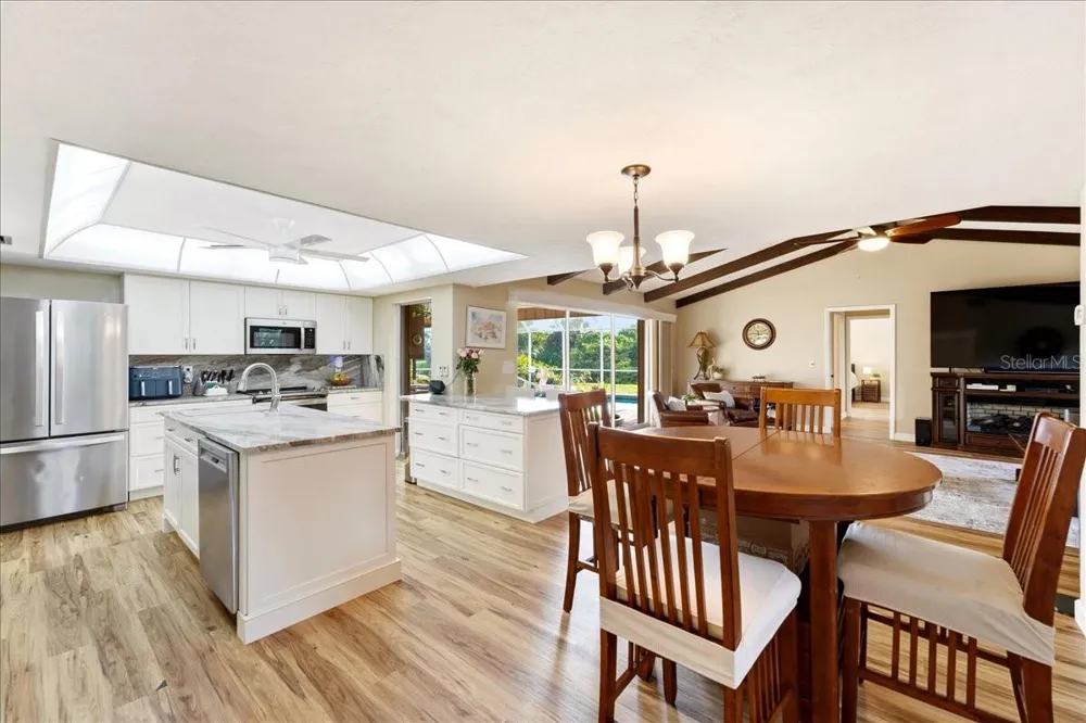 413 SIGNORELLI DRIVE Nokomis, FL 34275