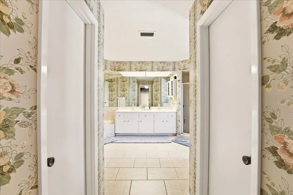 413 SIGNORELLI DRIVE Nokomis, FL 34275