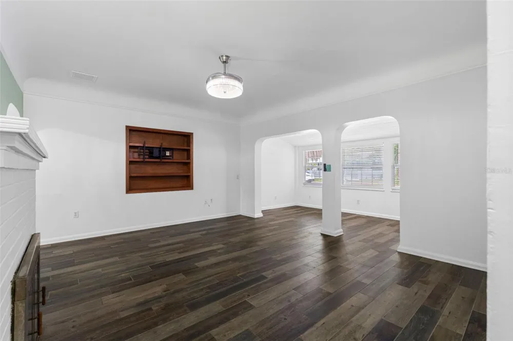 641 WILKIE STREET Dunedin, FL 34698