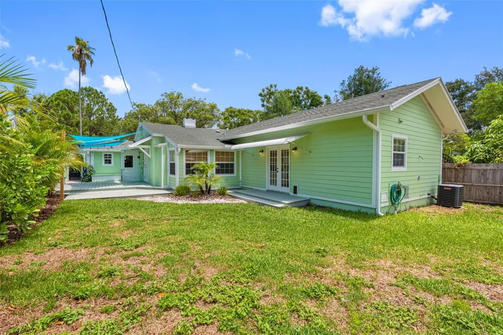 641 WILKIE STREET Dunedin, FL 34698