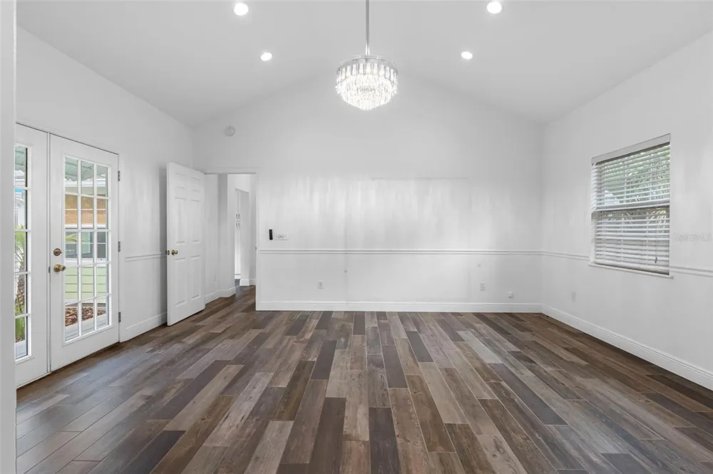 641 WILKIE STREET Dunedin, FL 34698