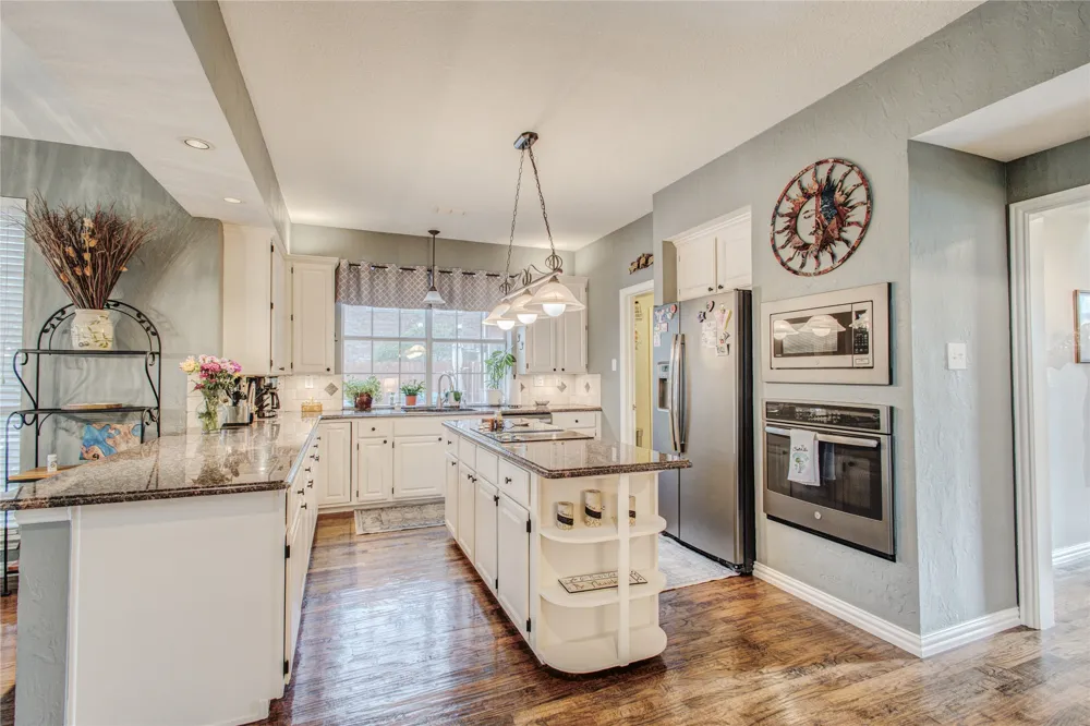 194 Chinaberry Way Coppell, TX 75019