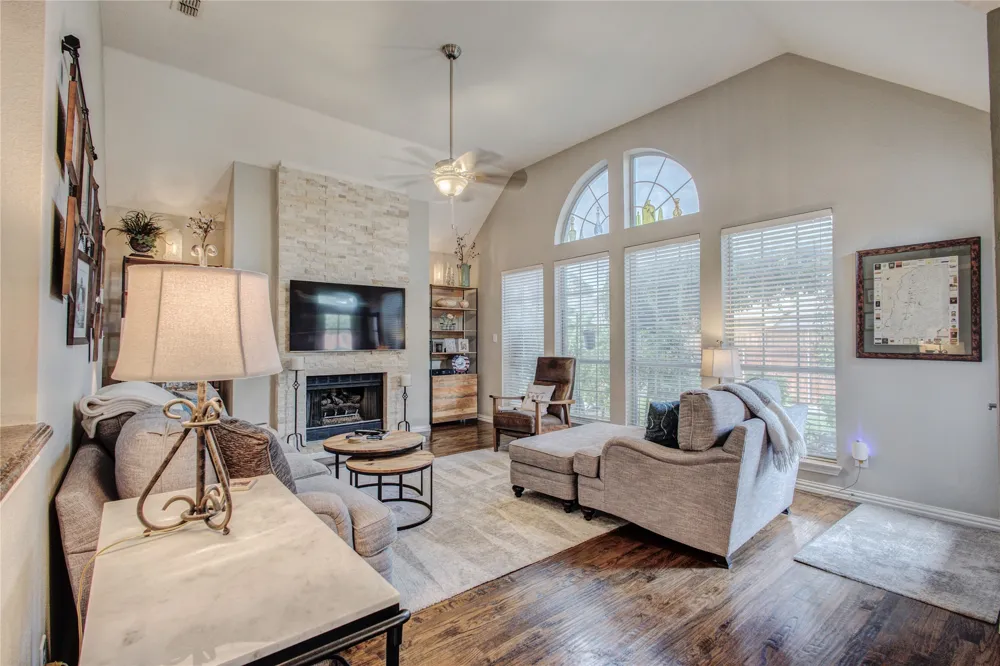 194 Chinaberry Way Coppell, TX 75019