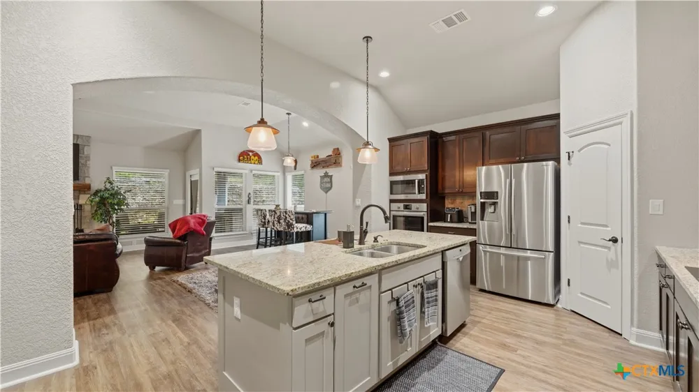 249 Deer Cross Lane San Antonio, TX 78260