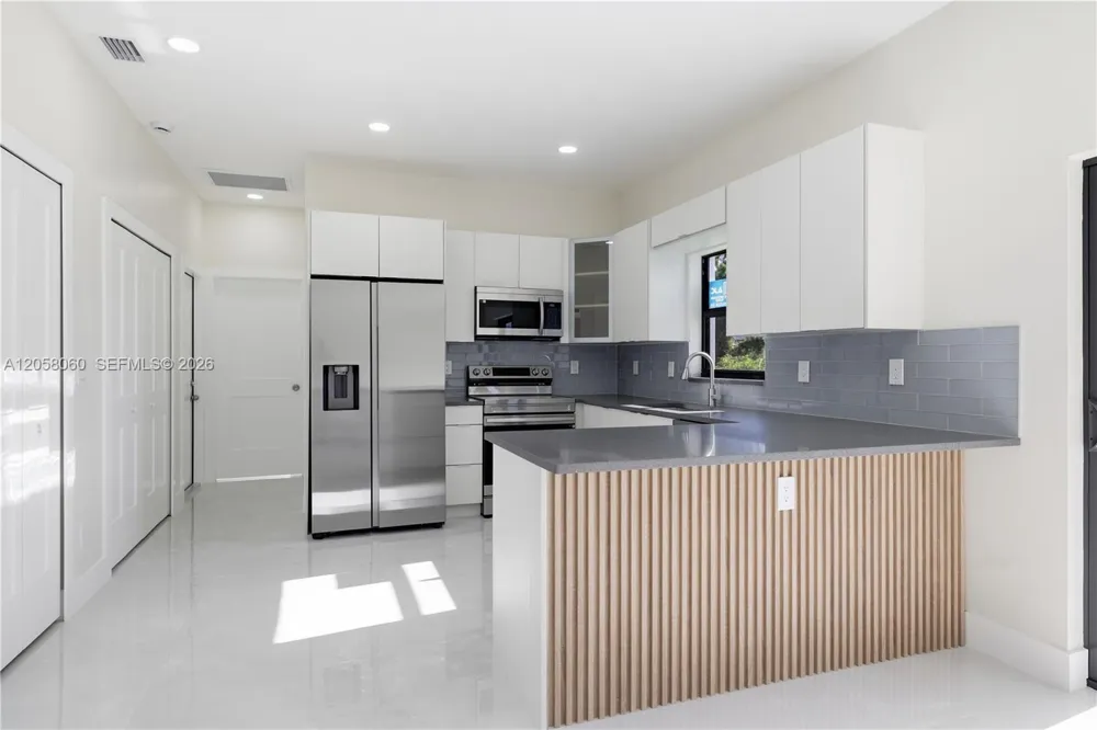 707 BAHAMA AVE S Lehigh Acres, FL 33974