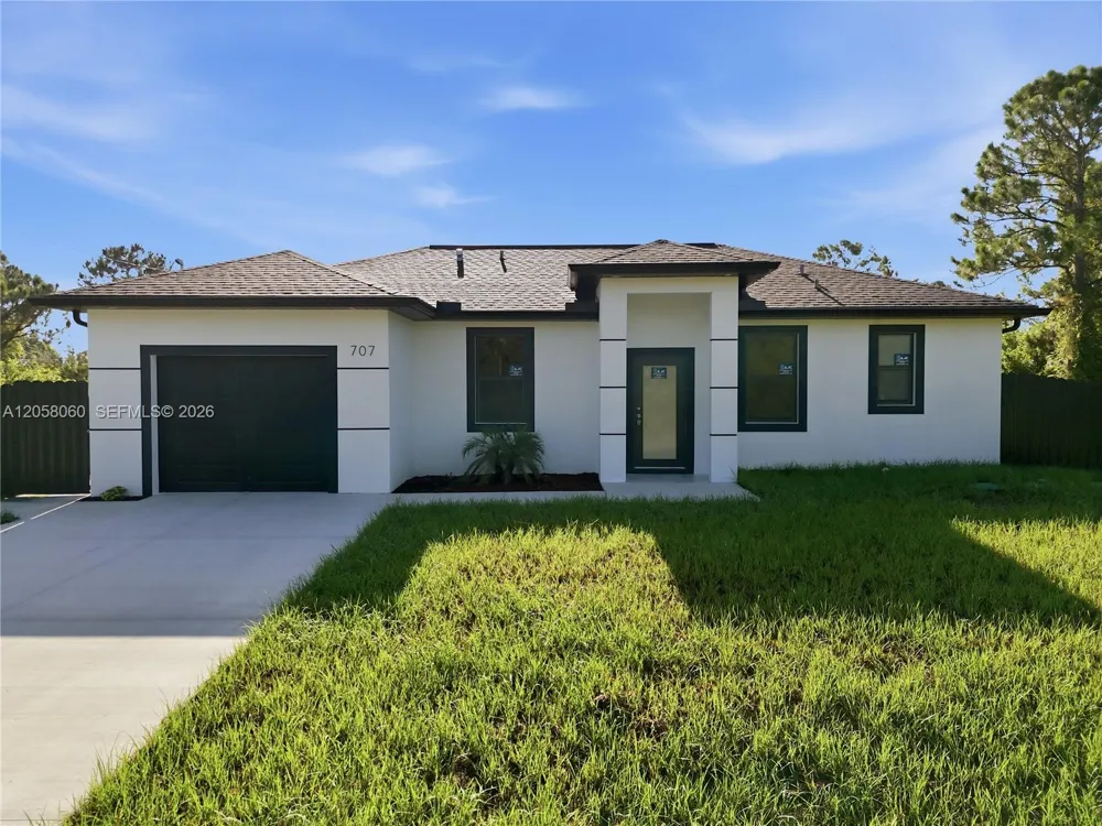 707 BAHAMA AVE S Lehigh Acres, FL 33974