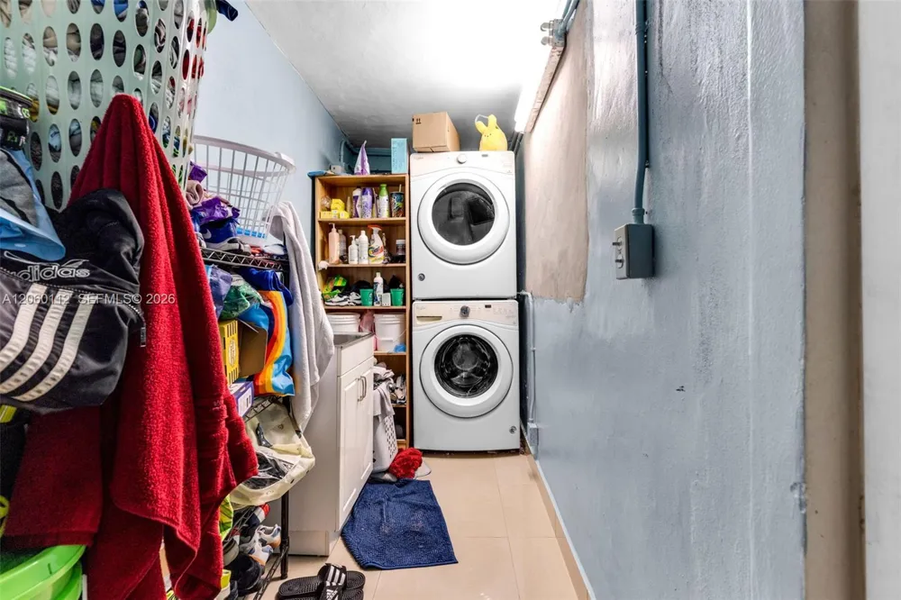11470 SW 57th Ter Miami, FL 33173