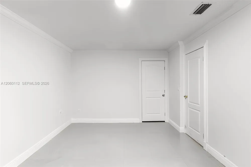 11470 SW 57th Ter Miami, FL 33173