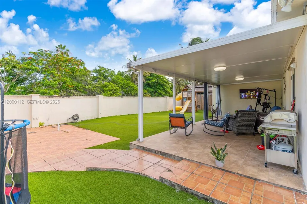 11470 SW 57th Ter Miami, FL 33173