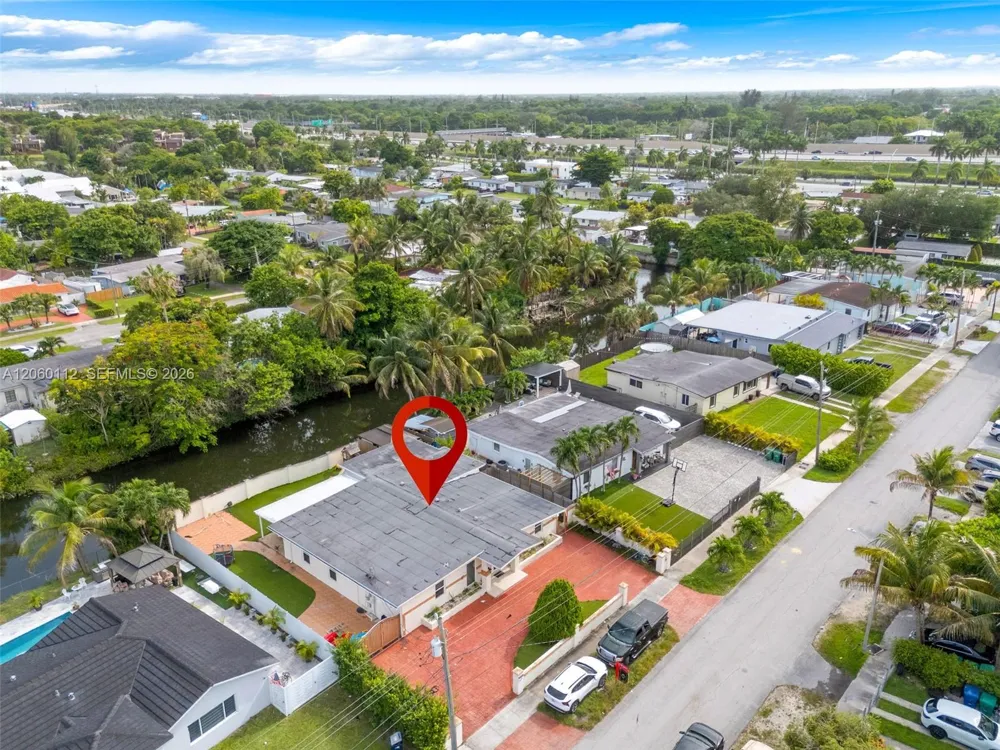 11470 SW 57th Ter Miami, FL 33173