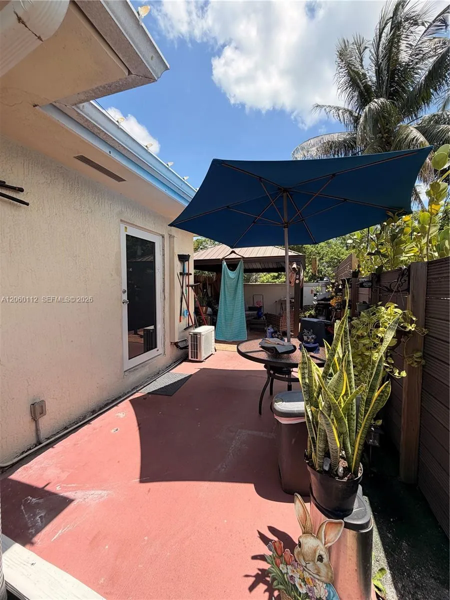 11470 SW 57th Ter Miami, FL 33173