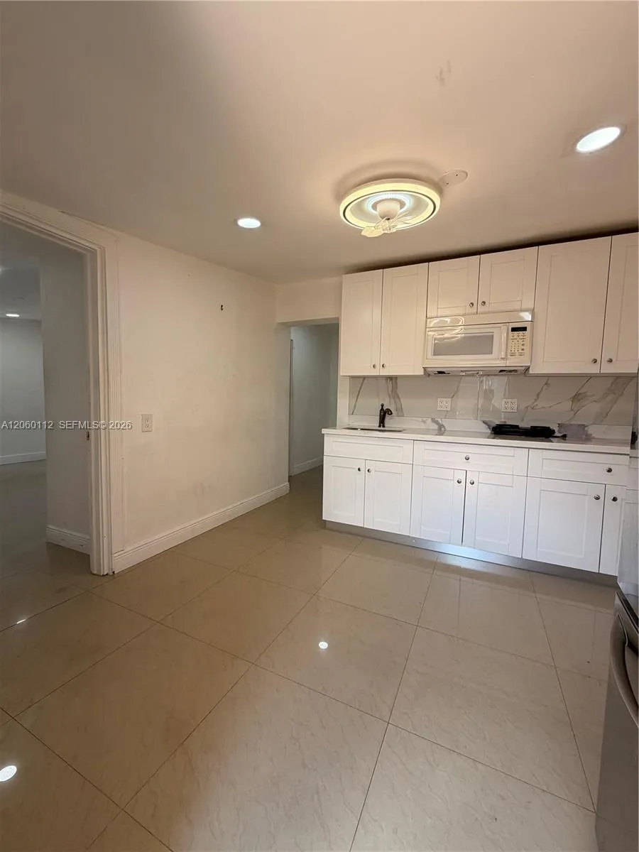 11470 SW 57th Ter Miami, FL 33173