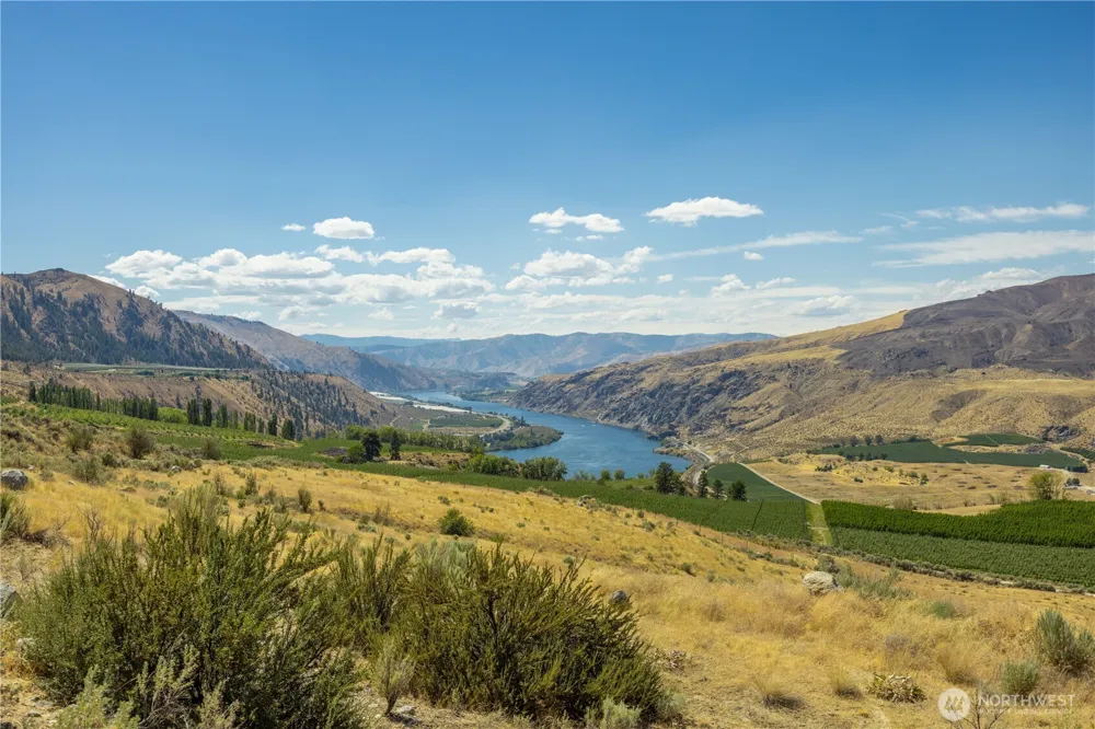 0 NHN Chelan Hills Road Orondo, WA 98843