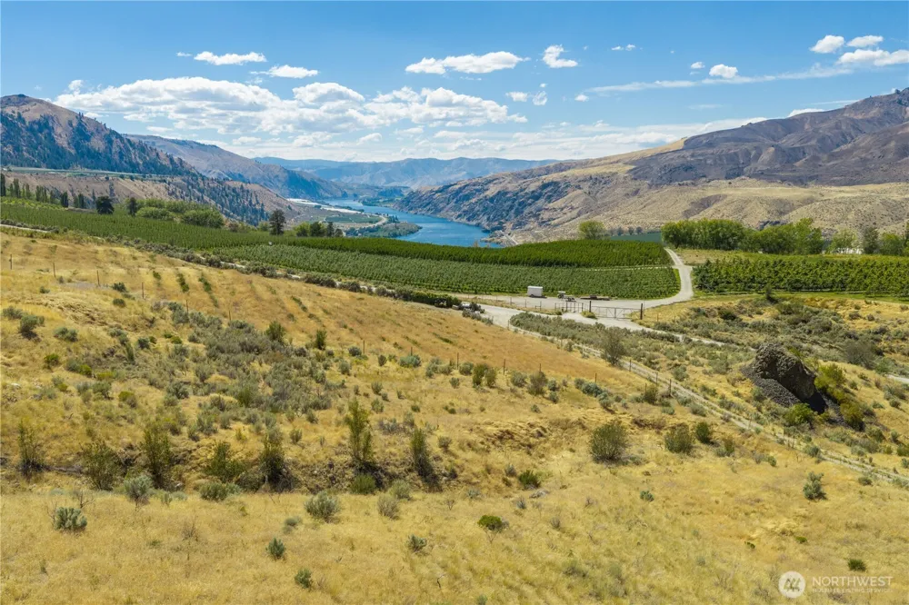 0 NHN Chelan Hills Road Orondo, WA 98843