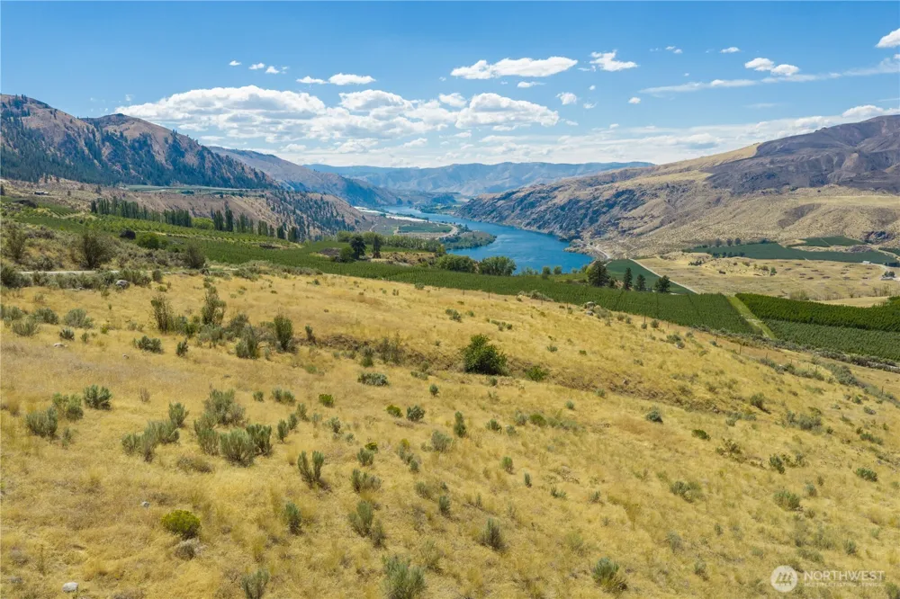 0 NHN Chelan Hills Road Orondo, WA 98843