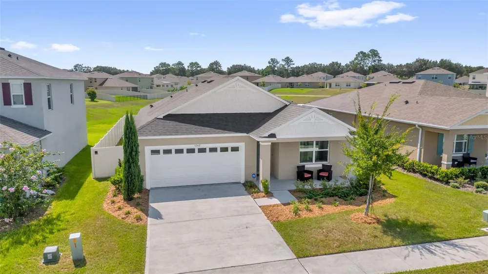 5242 MAHOGANY DRIVE Mount Dora, FL 32757