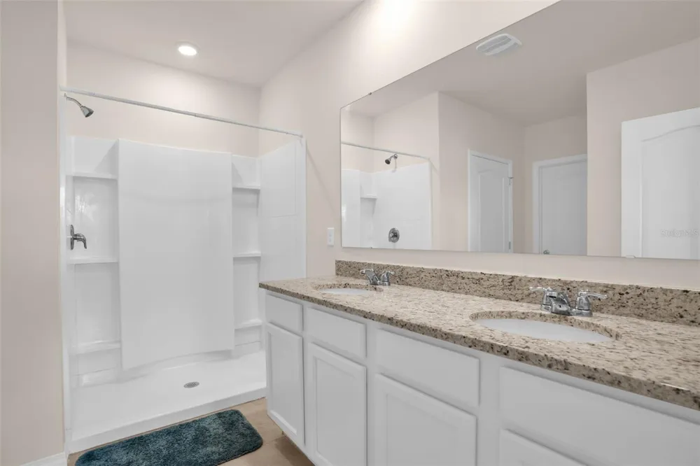 5242 MAHOGANY DRIVE Mount Dora, FL 32757