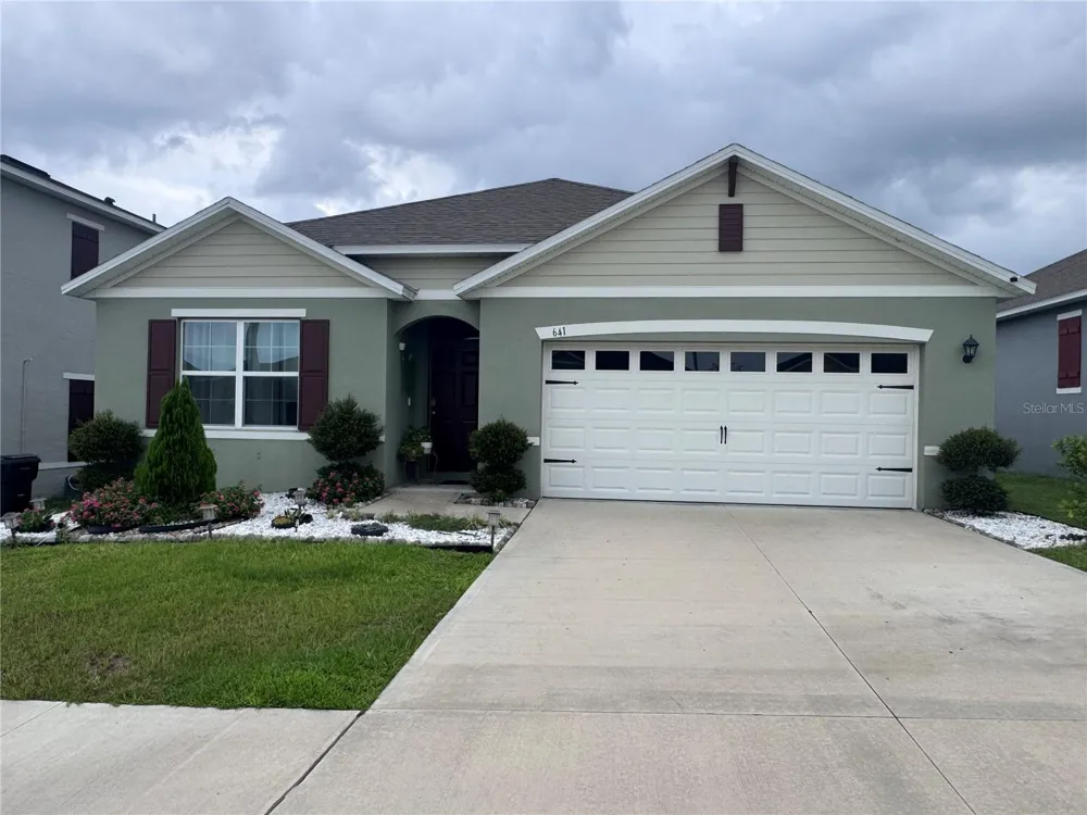 641 GRIFFON AVENUE Lake Alfred, FL 33850