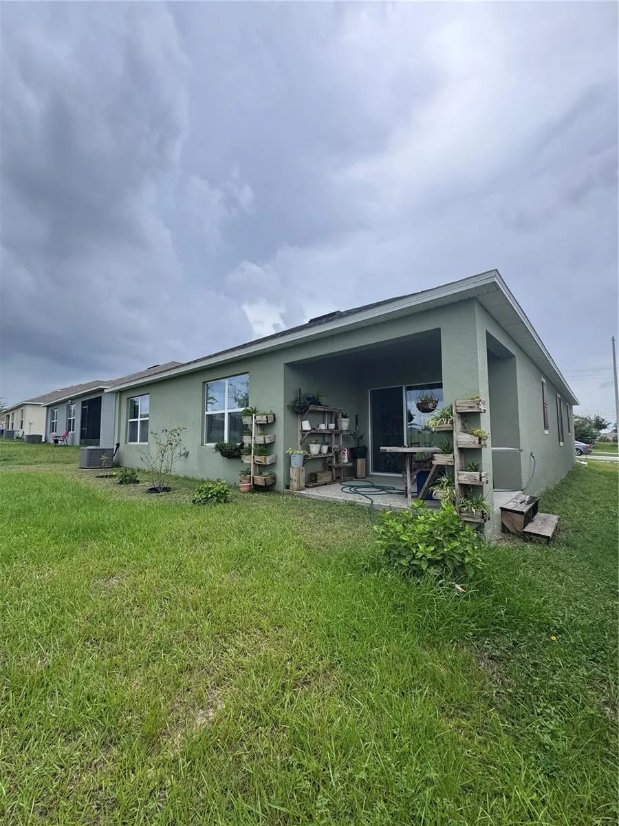 641 GRIFFON AVENUE Lake Alfred, FL 33850