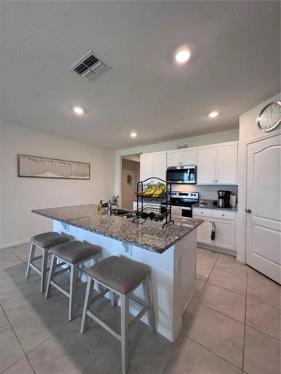 641 GRIFFON AVENUE Lake Alfred, FL 33850