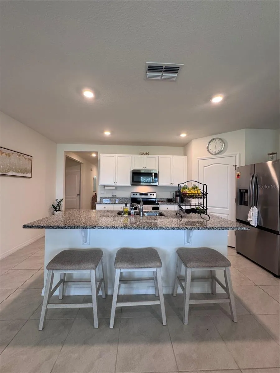 641 GRIFFON AVENUE Lake Alfred, FL 33850