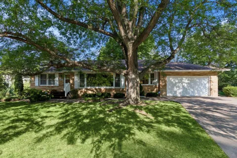 1937 Westwood Circle