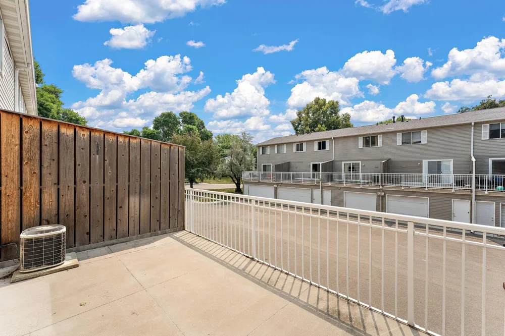 6357 15th Street Oakdale, MN 55128