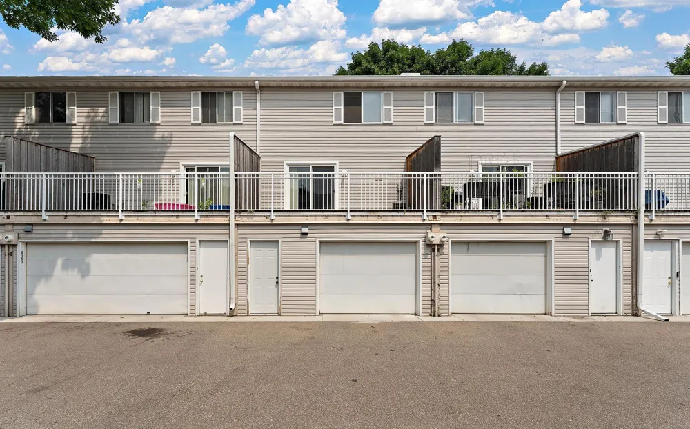 6357 15th Street Oakdale, MN 55128