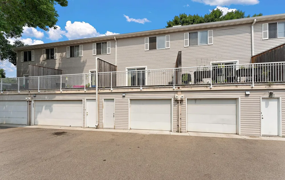 6357 15th Street Oakdale, MN 55128