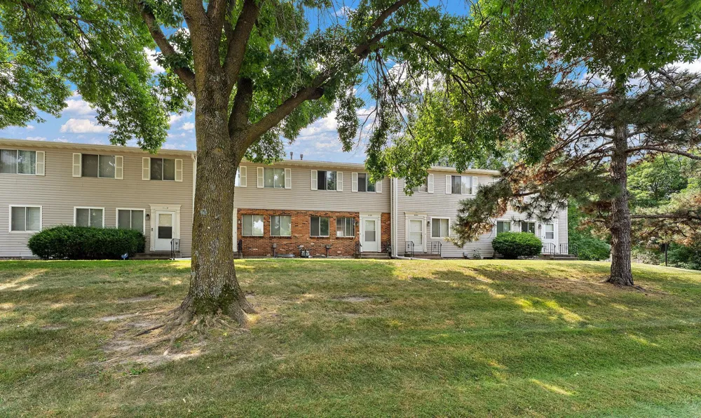 6357 15th Street Oakdale, MN 55128