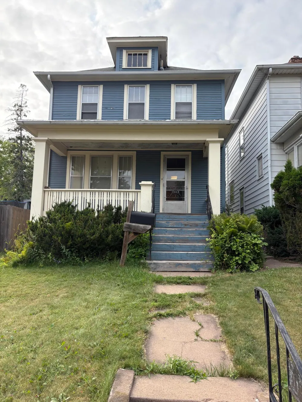 1117 E 10th Street Duluth, MN 55805