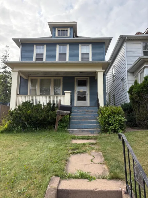 1117 E 10th Street