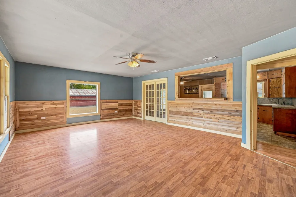 2401 County Road 382 Carlton, TX 76436