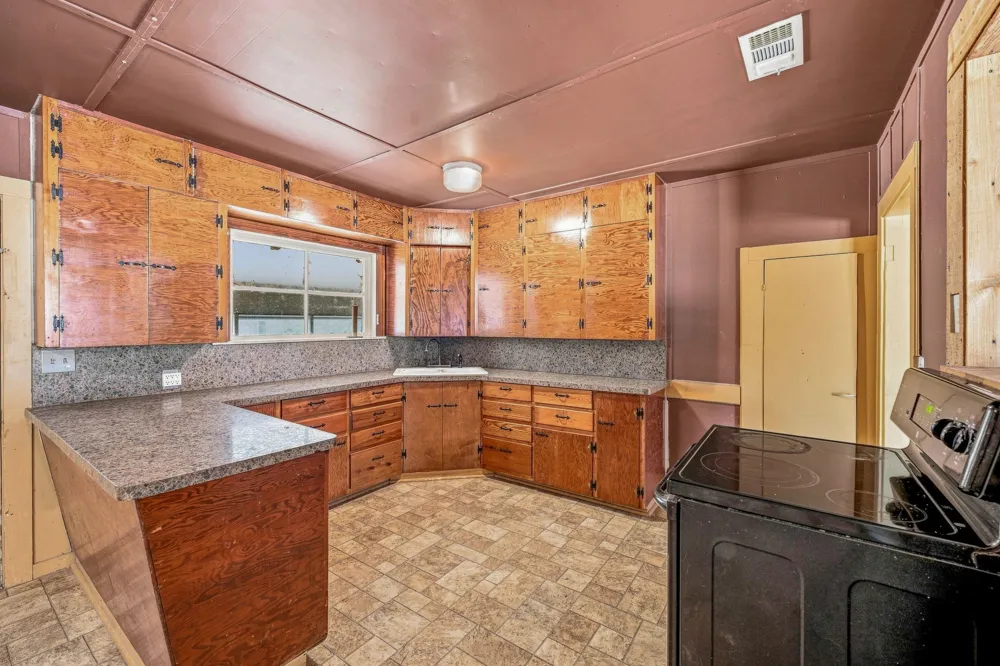 2401 County Road 382 Carlton, TX 76436