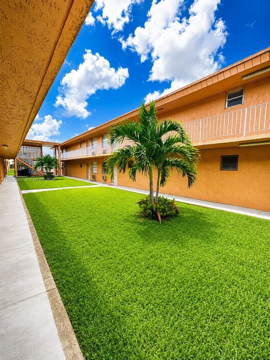6850 W 14th Ct #C04 Hialeah, FL 33014