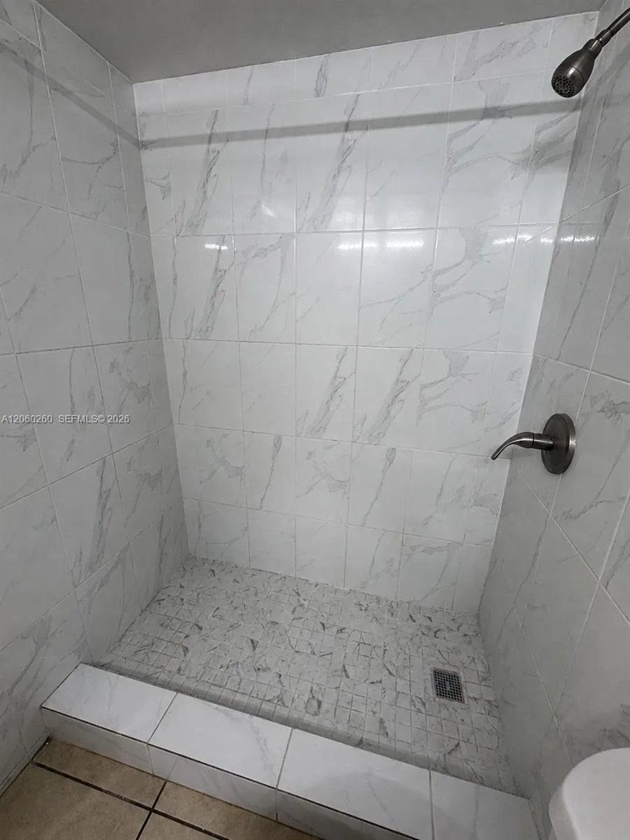 6850 W 14th Ct #C04 Hialeah, FL 33014
