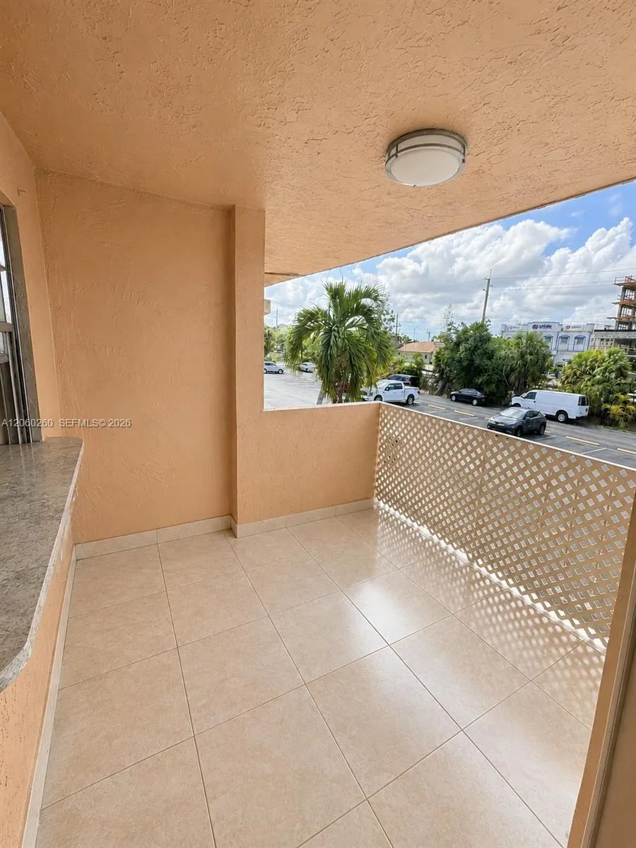 6850 W 14th Ct #C04 Hialeah, FL 33014