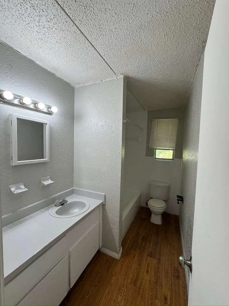 5141 SHENANDOAH AVENUE #23 Jacksonville, FL 32254