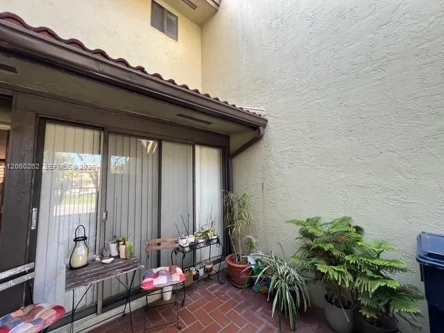 9735 Costa Del Sol Blvd #F-101 Doral, FL 33178