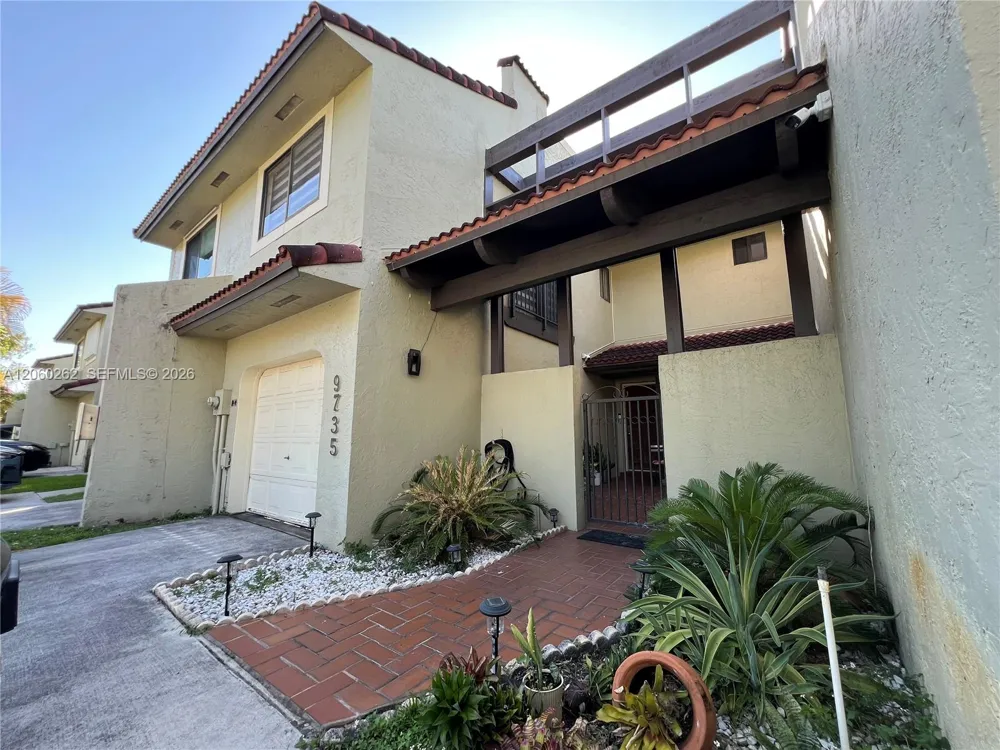 9735 Costa Del Sol Blvd #F-101 Doral, FL 33178