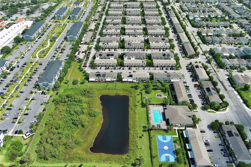 484 NE 4th Ave Florida City, FL 33034