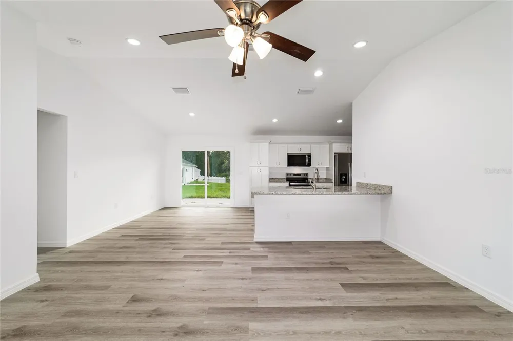 34 MAPLE LANE Ocklawaha, FL 32179