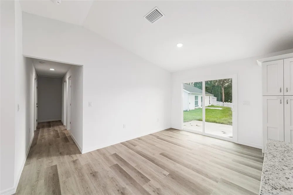 34 MAPLE LANE Ocklawaha, FL 32179