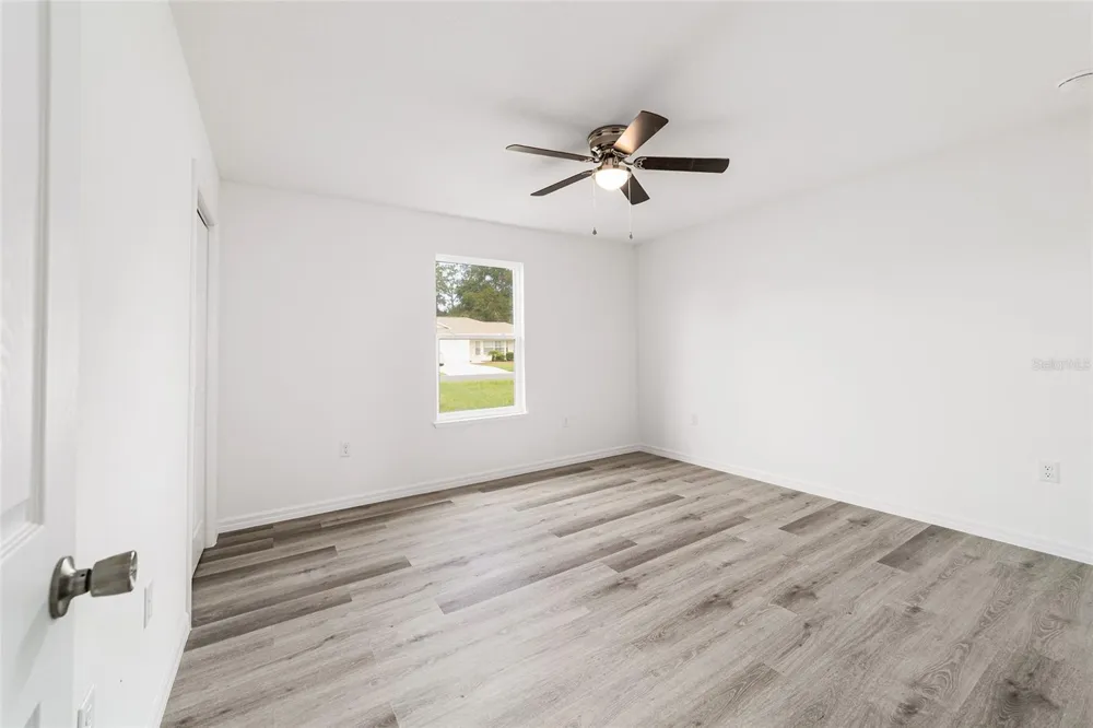 34 MAPLE LANE Ocklawaha, FL 32179