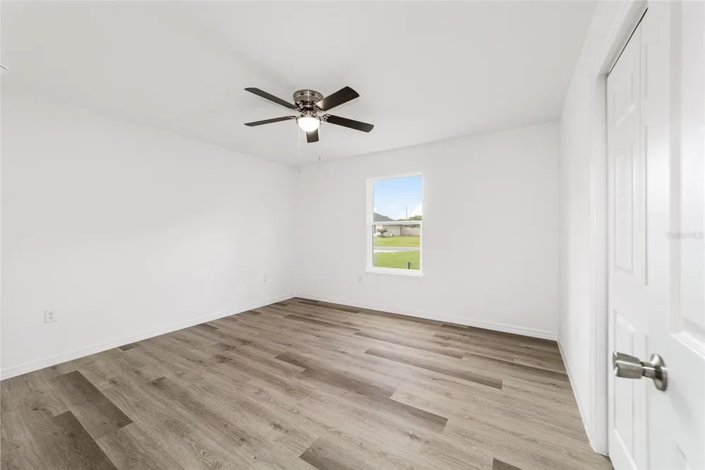 34 MAPLE LANE Ocklawaha, FL 32179