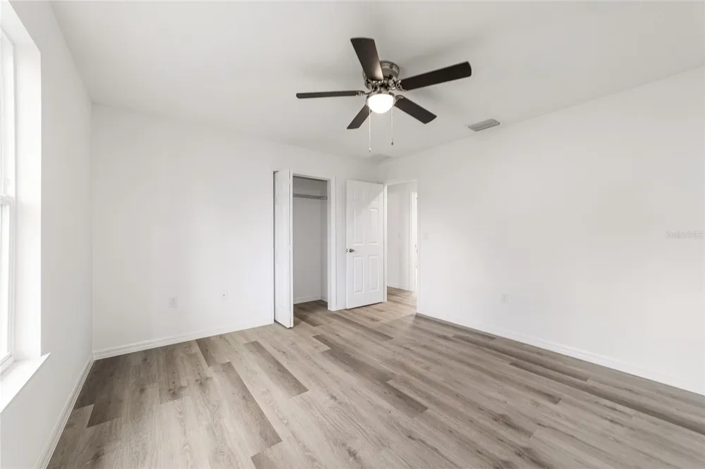 34 MAPLE LANE Ocklawaha, FL 32179