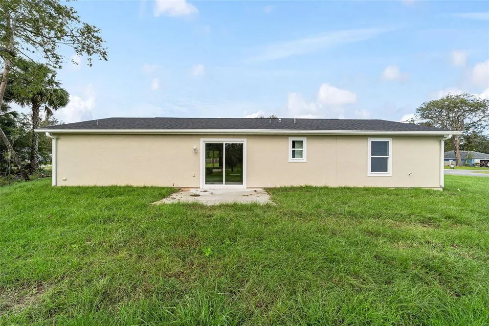 34 MAPLE LANE Ocklawaha, FL 32179