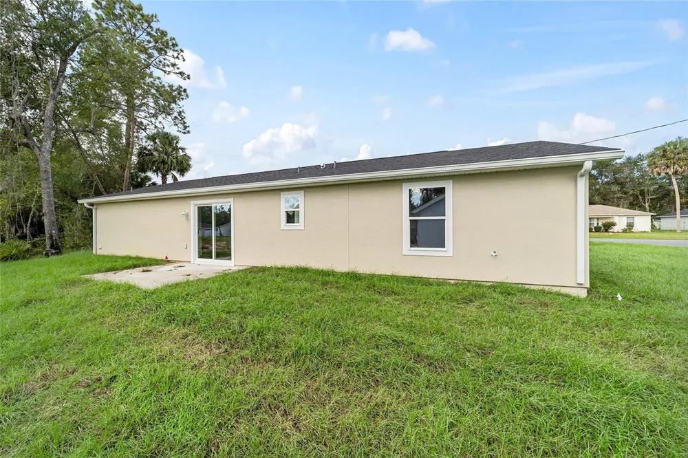 34 MAPLE LANE Ocklawaha, FL 32179