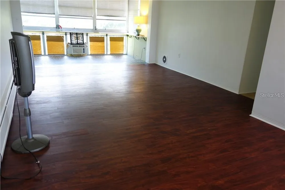 200 BETTY LANE #2E Clearwater, FL 33755